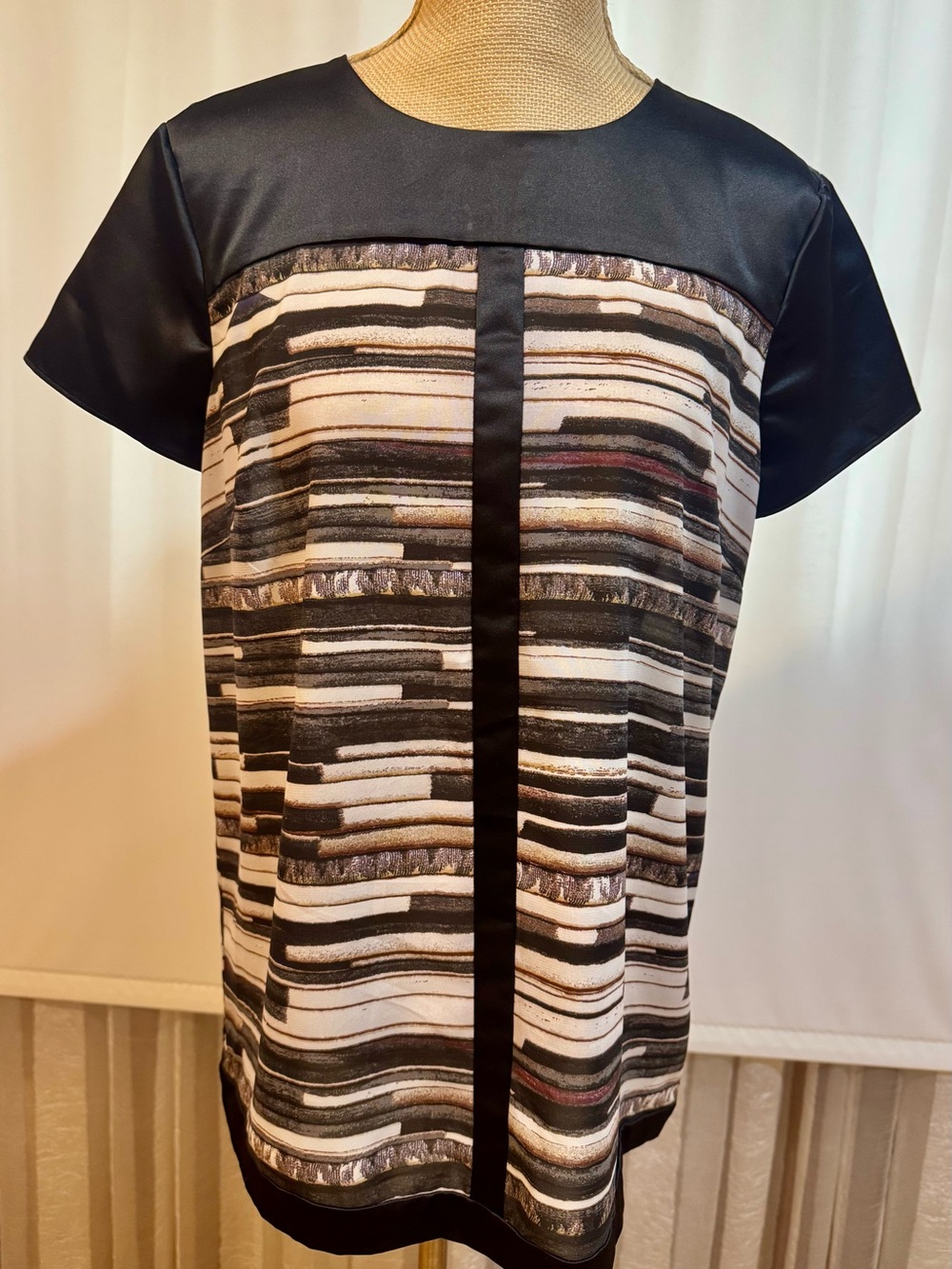 Narciso Rodriguez Black and White Striped Short-Sleeve Top, M